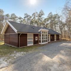 Holiday Home Dorit - 600m from the sea in Bornholm by Interhome