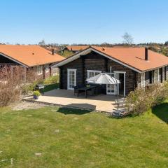 Holiday Home Onerva - 1-2km from the sea in Lolland- Falster and Mon by Interhome