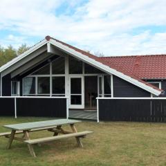 Holiday Home Germaine - 1-2km from the sea in Western Jutland by Interhome