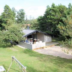 Holiday Home Borghild - 1-5km from the sea in Western Jutland by Interhome