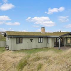 Holiday Home Lykke - 800m from the sea in Western Jutland by Interhome