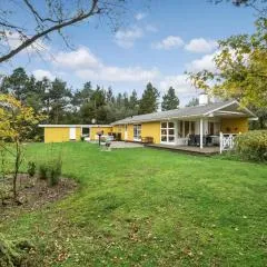 Holiday Home Arnelung - 1-9km from the sea by Interhome