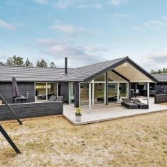Holiday Home Fenno - 900m from the sea in Western Jutland by Interhome