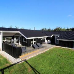 Holiday Home Annalisa - 1-2km from the sea in NW Jutland by Interhome