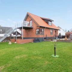Holiday Home Amely - 500m from the sea in NE Jutland by Interhome