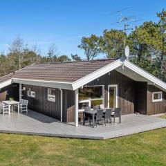 Holiday Home Akka - 2km from the sea in NW Jutland by Interhome