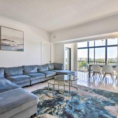 Less Than 1 Mi to Siesta Key Beach Condo with Pool