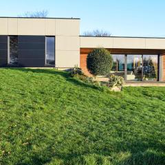 Stunning Home In Pllan-le-petit With Wifi And 4 Bedrooms