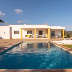 Villa con piscina Ibiza centro