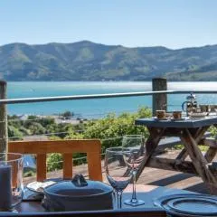 The Tree House - Akaroa Holiday Home