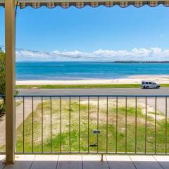 Water Views - Top Floor -Clearview Apartments South Esp, Bongaree