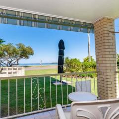 Ground floor, air condtioned apartment!