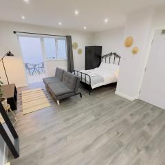 Hackney Studios by Sleepy