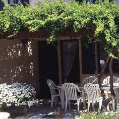 Au jardin de la ferme - gite vigne vierge