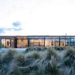 NOMAC No8, Luxury holiday home, Twizel
