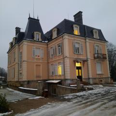 Appartement avec terrasse au château