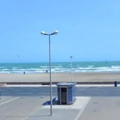 Appt 3 pièces 6 personnes avec parking, à 300m des commerces - FR-1-229C-49