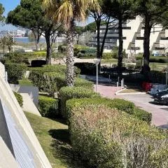 Studio climatisé 4 pers avec piscine et parking à Port Camargue - FR-1-250-230