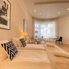 Romantic riverview Bestern