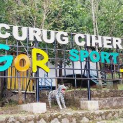 Curug Ciherang Villa & Glamping