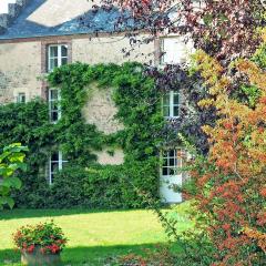 Nice Home In Conflans Sur Anille With Kitchen