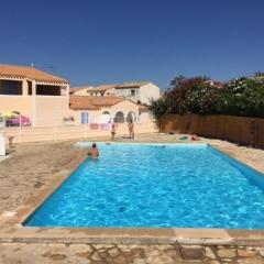 Appartement T2 avec Piscine à 1.5 km de la Plage - 4 Couchages au Barcarès - FR-1-81-499