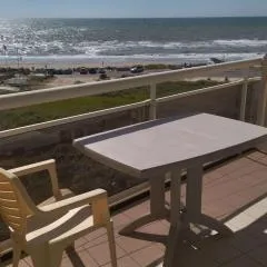 Appartement cosy face mer avec balcon et parking privé - FR-1-672-13