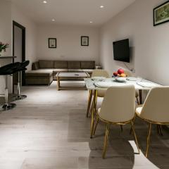 Nice New House In City Center