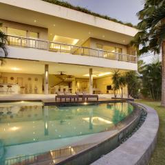 Villa Lisa 3 Bedroom Seminyak