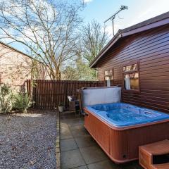 Bluebell Lodge 24 with Hot Tub