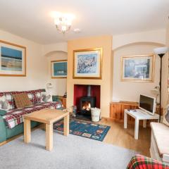 Crinan Canal Cottage