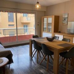 F3 lumineux avec terrasse, garage, clim et ascenseur à 500m du centre et 800m des thermes - FR-1-703-85