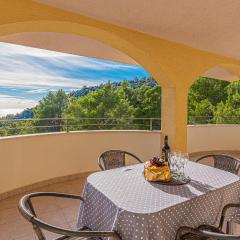 Lovely Apartment In Razanj