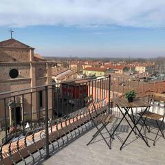 [Mansarda con vista] in centro a Piacenza