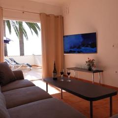 Schönes Apartment mit Terrasse und Meerblick.