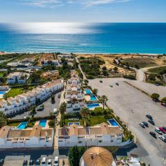 Villa Luz do Atlantico by OCvillas