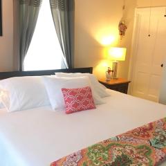 Spacious 5BR Home in Downtown Historic District