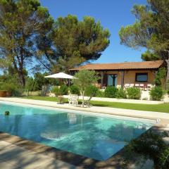 Villa with large pool unique view