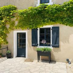 GÎte des Ruches - Peaceful & Homely with shared pool