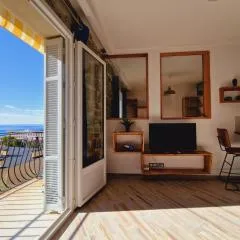 Incroyable T2 plein de charme avec balcon vue mer à l'entrée d'Ajaccio