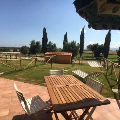 DESTE - In campagna 4 posti letto con giardino