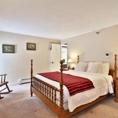 The Birch Ridge- Colonial Maple Room #1 - Queen Suite in Renovated Killington Lodge home