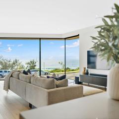 Coolum Luxe Apt First Bay 122