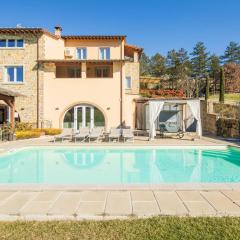 Beautiful villa with private lawn, pool and luxury SPA by VacaVilla