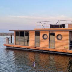 Hausboot Fjord HAVEN mit Biosauna in Barth