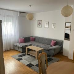 Apartman Lola