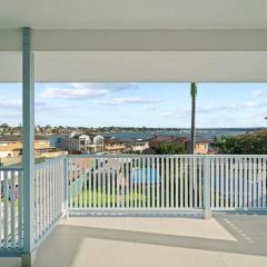 Sky Home - Two Bedroom Loft Townhouse with Bay Views