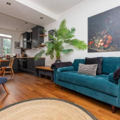 Contemporary and bright 2 Bedroom Home - Wandsworth