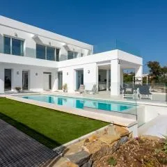 luxurious villa MOGA overlooking the sea and Gibraltar