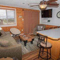 ML216 Pristine cottage feel with Mountain View Wi-Fi Parking Ballhooter Side